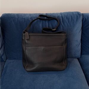 COACH Vintage Sonoma Pocket Zip Crossbody Bag Black 
Leather